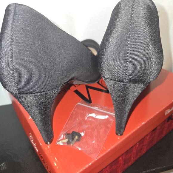 Women's Heels, Black, 9.5 Size. Chelsea Moreland Brand. Dressy Pretty Sexy Shoes - Picture 2 of 5